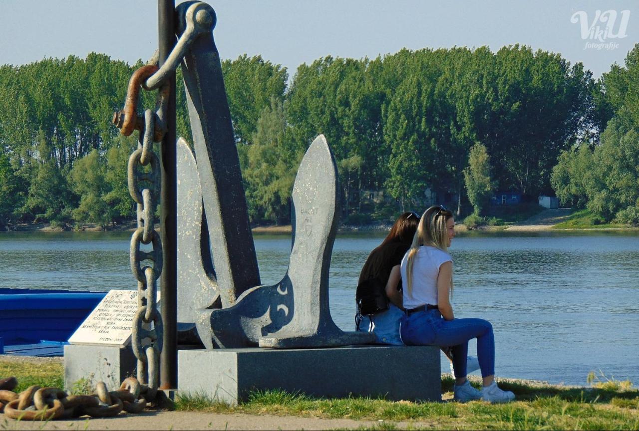 Petros Apartmani Vukovar Luaran gambar
