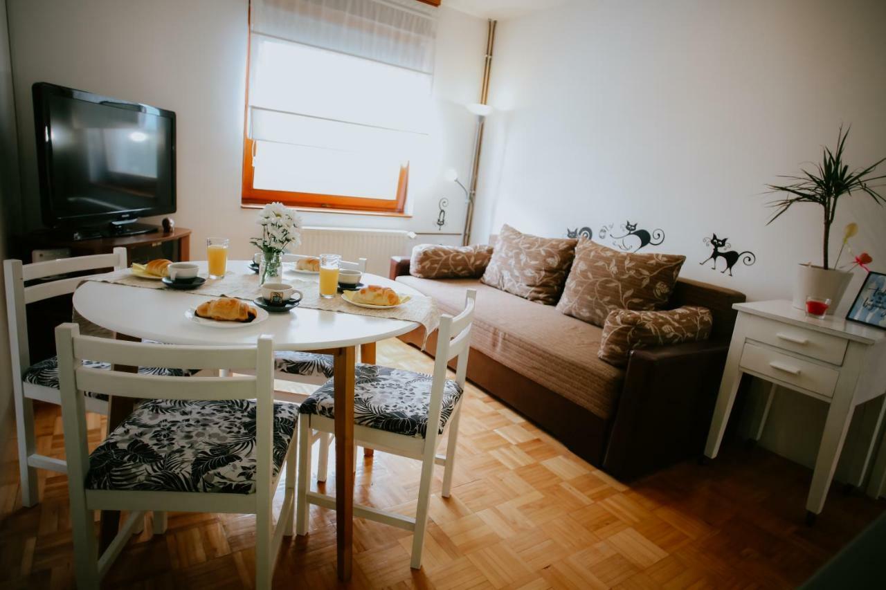 Petros Apartmani Vukovar Luaran gambar