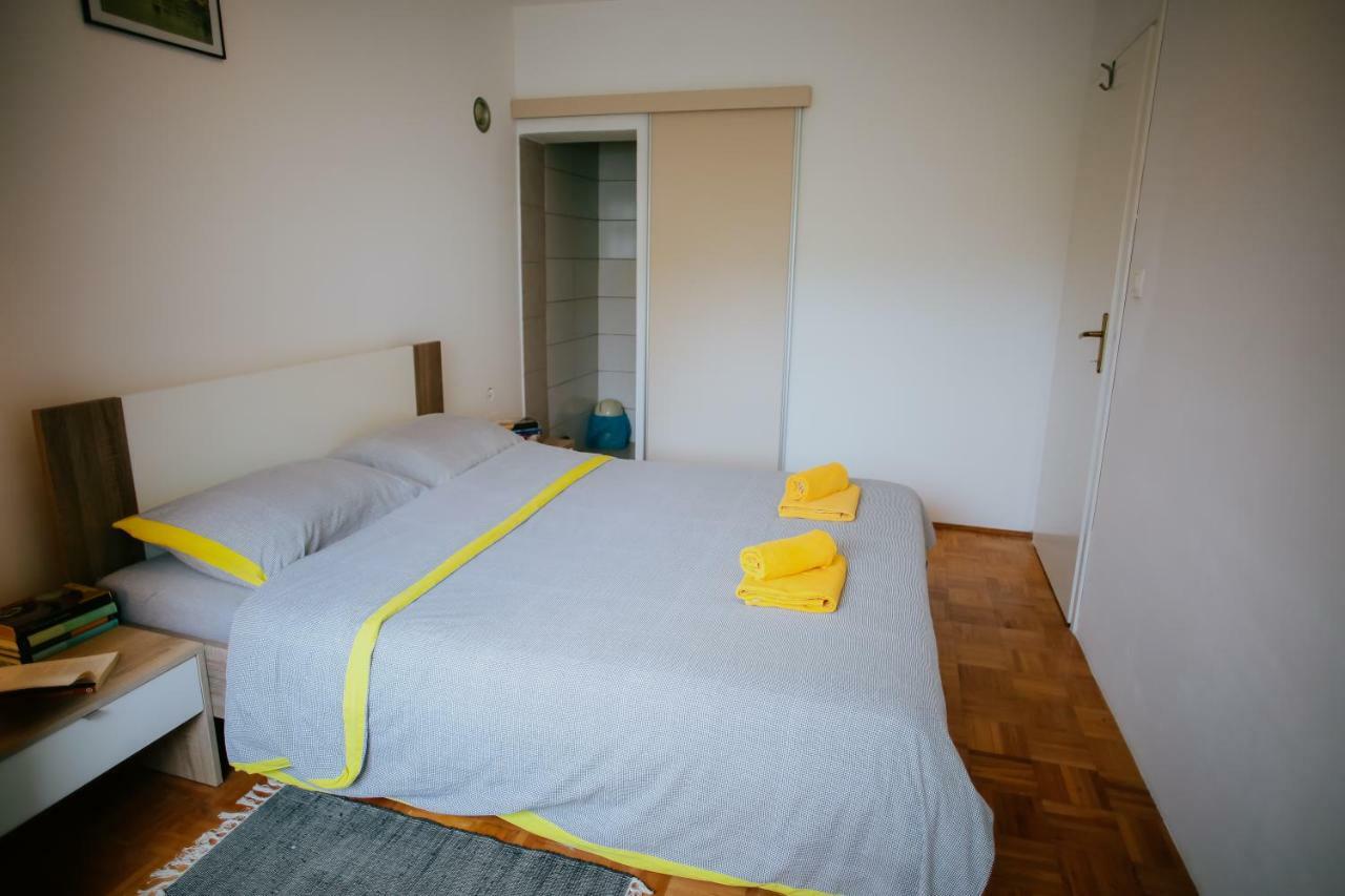Petros Apartmani Vukovar Luaran gambar